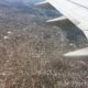 Sembra infinita la provincia di Buenos Aires vista dall'alto. Non ci sono confini evidenti tra i comuni., l'occhio corre in cerca di una fine...